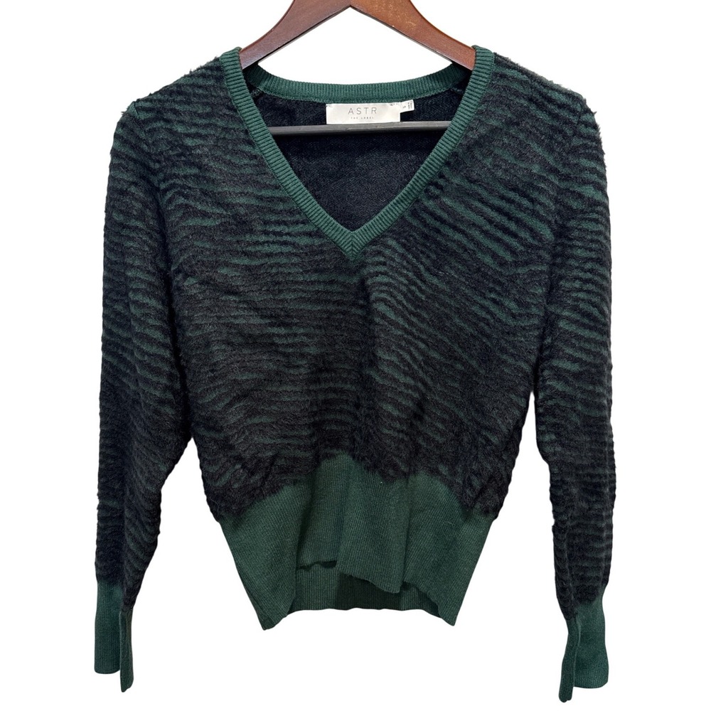 ASTR The Label Womens V-Neck Fuzzy Zebra Knit Sweater Green Black AT15617 Size S